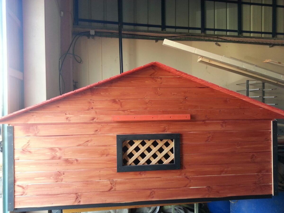 מלונה-כלוב גדול (2)