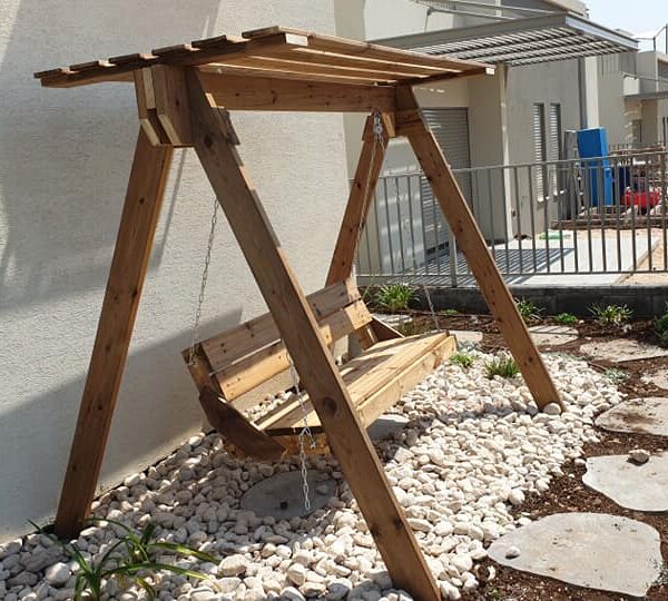 נדנדה לגינה