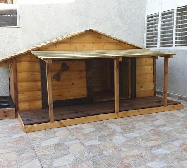 מלונה לכלב מעץ