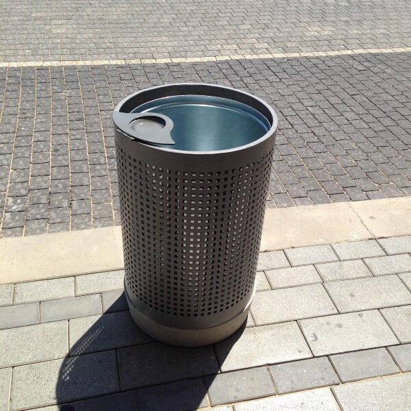 אשפתון מתכת